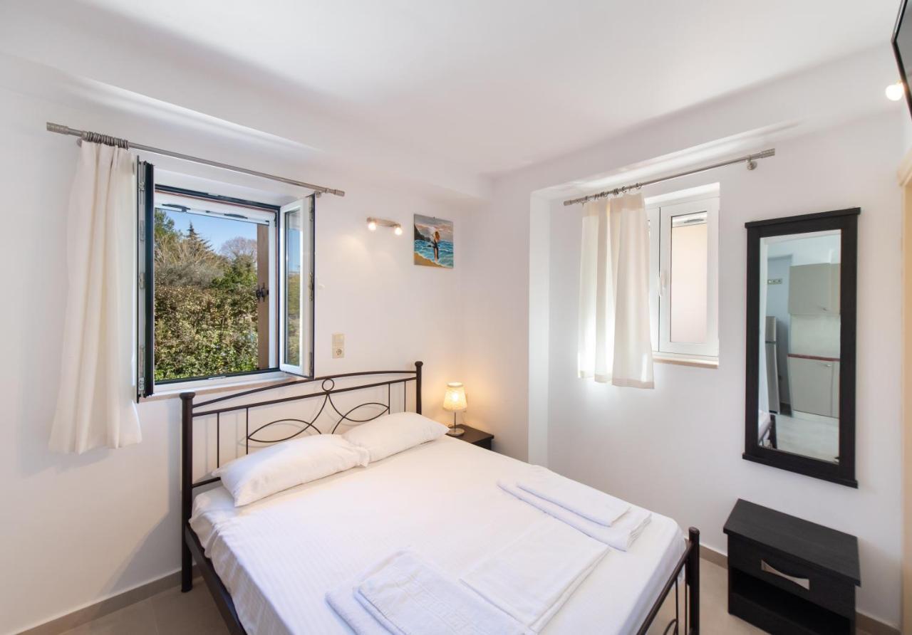 Boursinos Cozy Apartments Lefkáda エクステリア 写真
